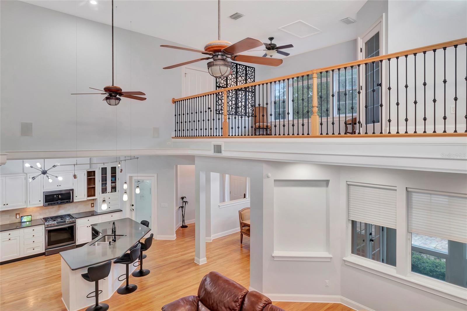 Image 33 of 73 For 1215 Lakeshore Drive