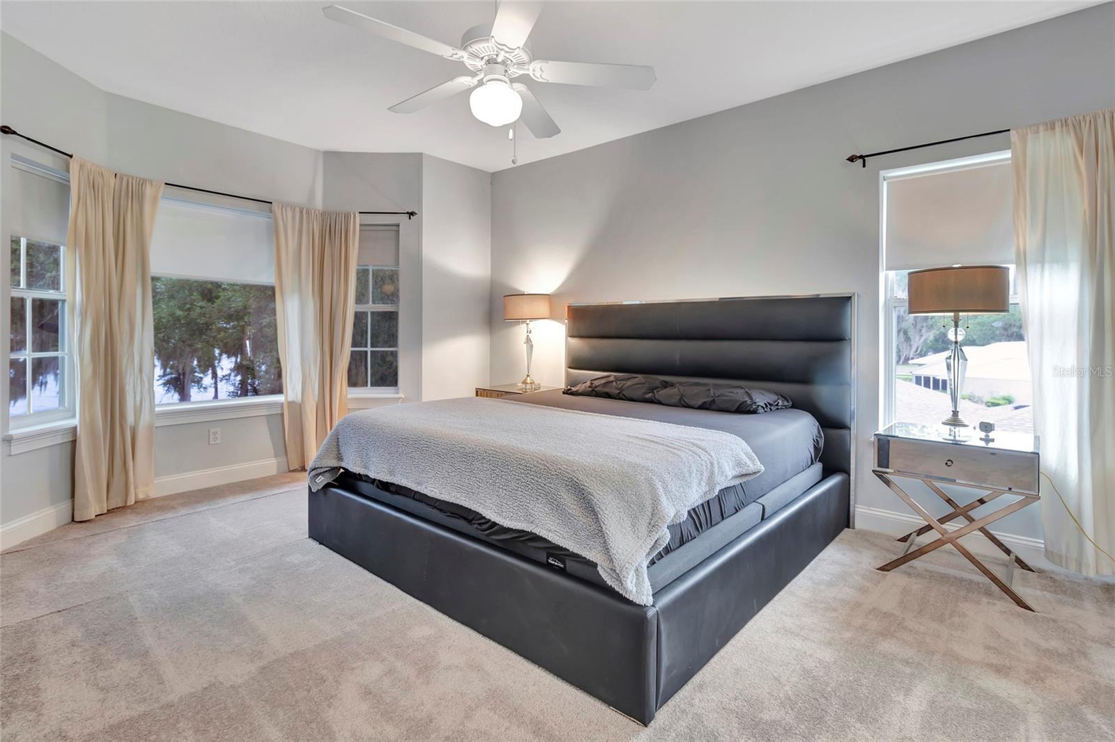 Image 39 of 73 For 1215 Lakeshore Drive