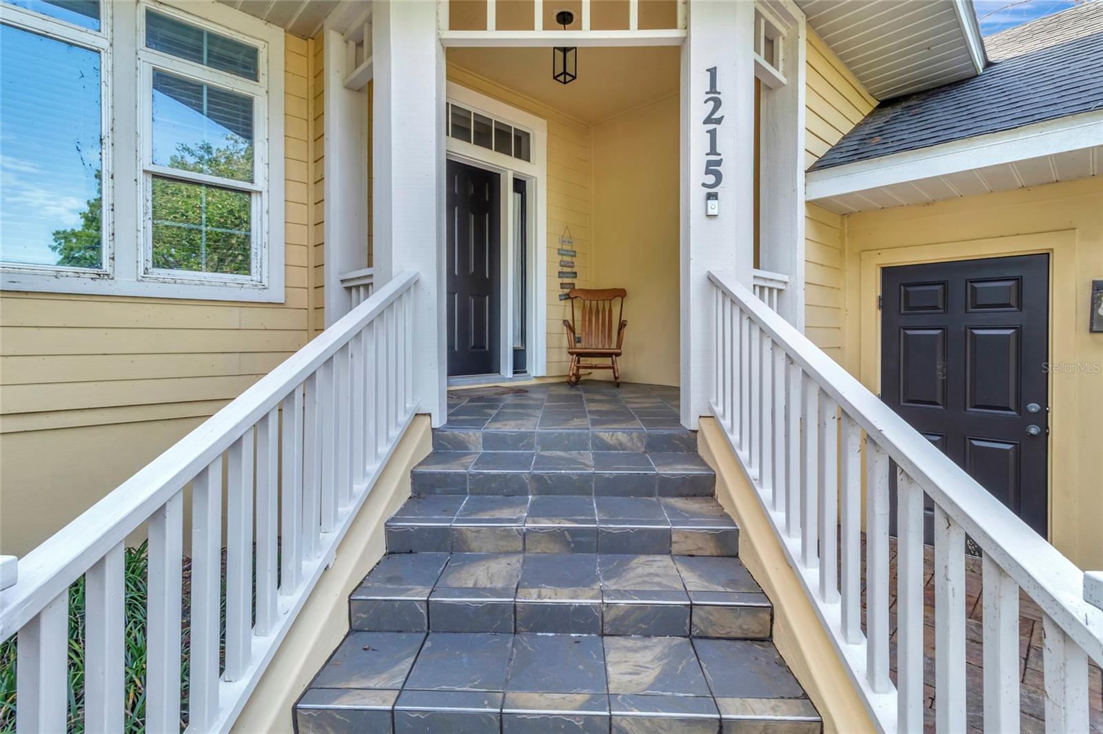 Image 5 of 73 For 1215 Lakeshore Drive