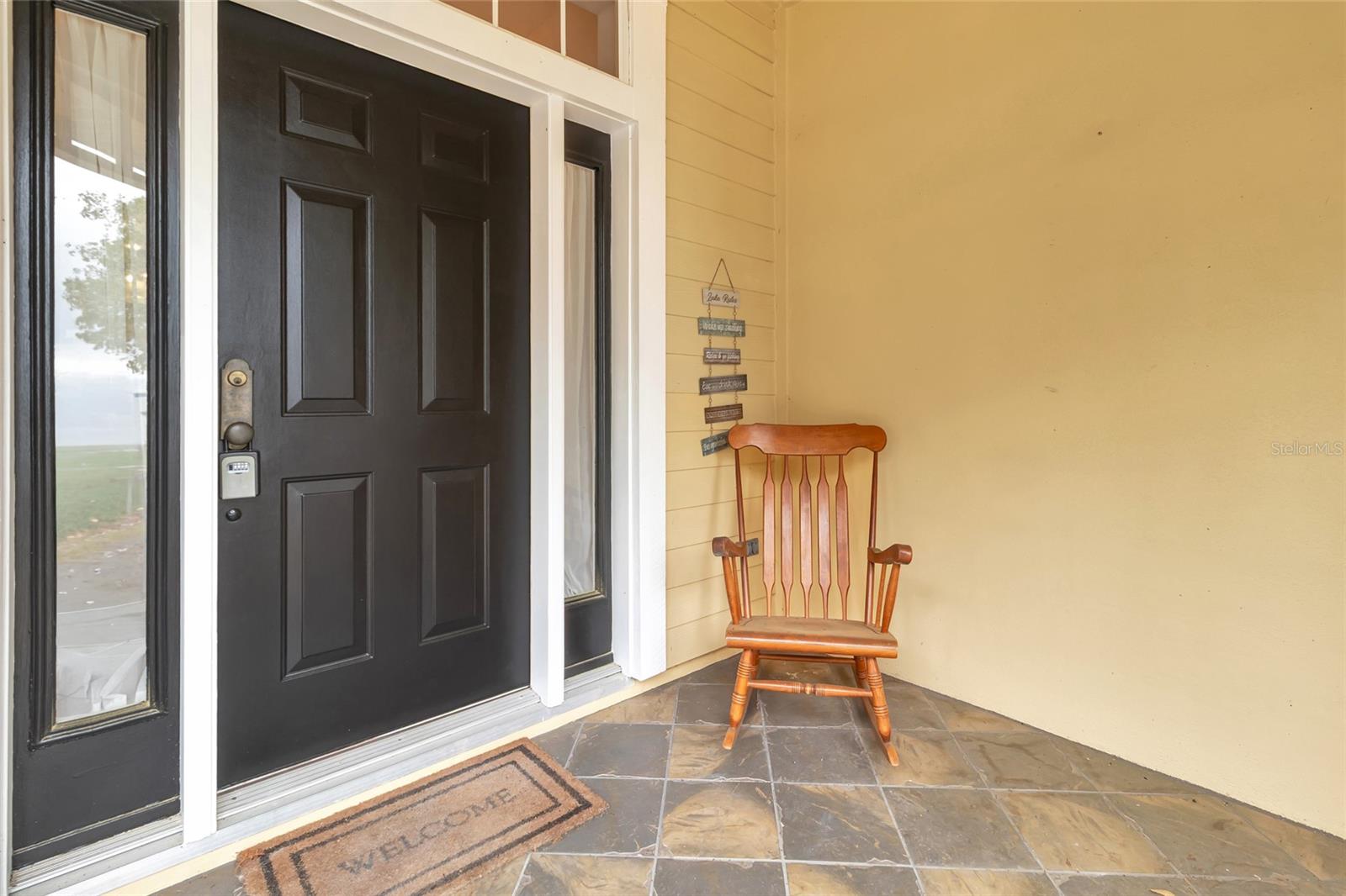 Image 6 of 73 For 1215 Lakeshore Drive