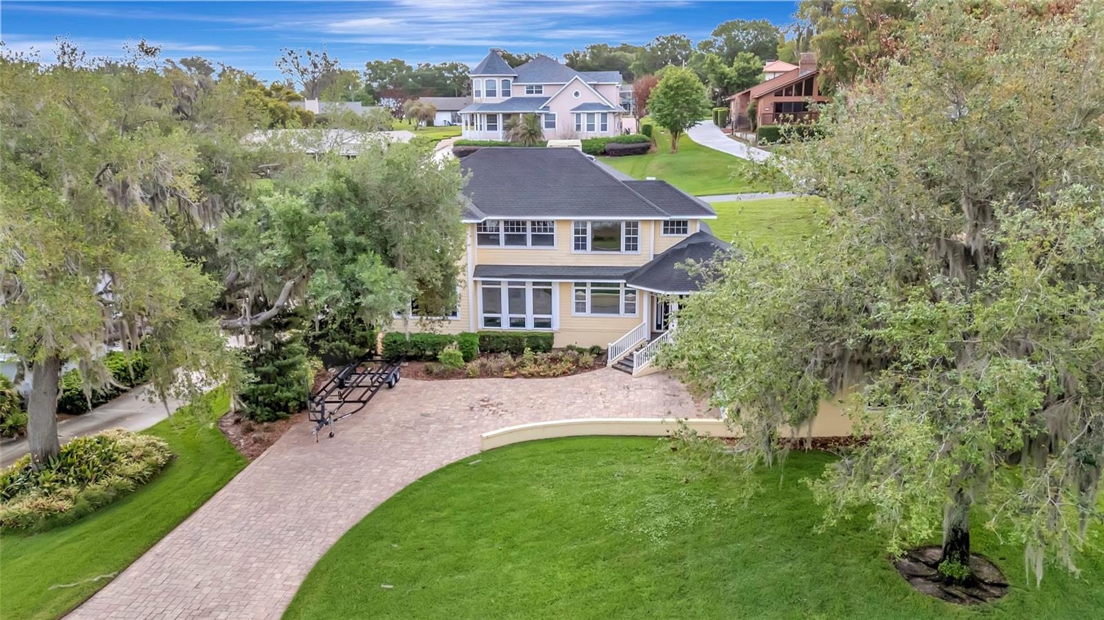 Image 65 of 73 For 1215 Lakeshore Drive