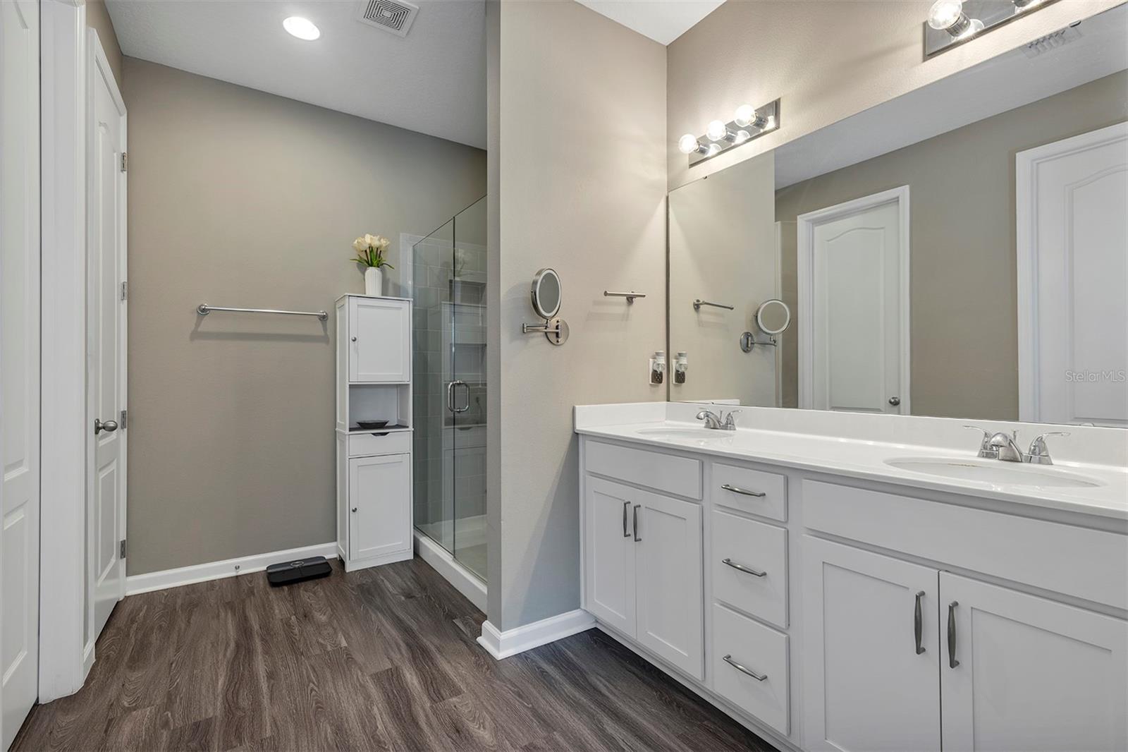 Image 20 of 36 For 2012 Sloans Outlook Drive