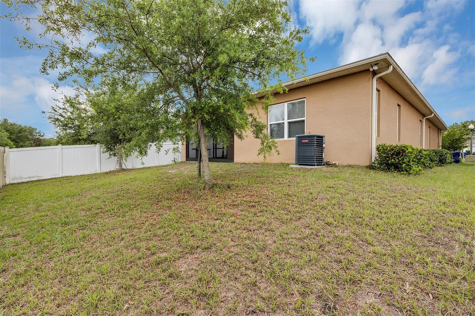 Image 35 of 36 For 2012 Sloans Outlook Drive