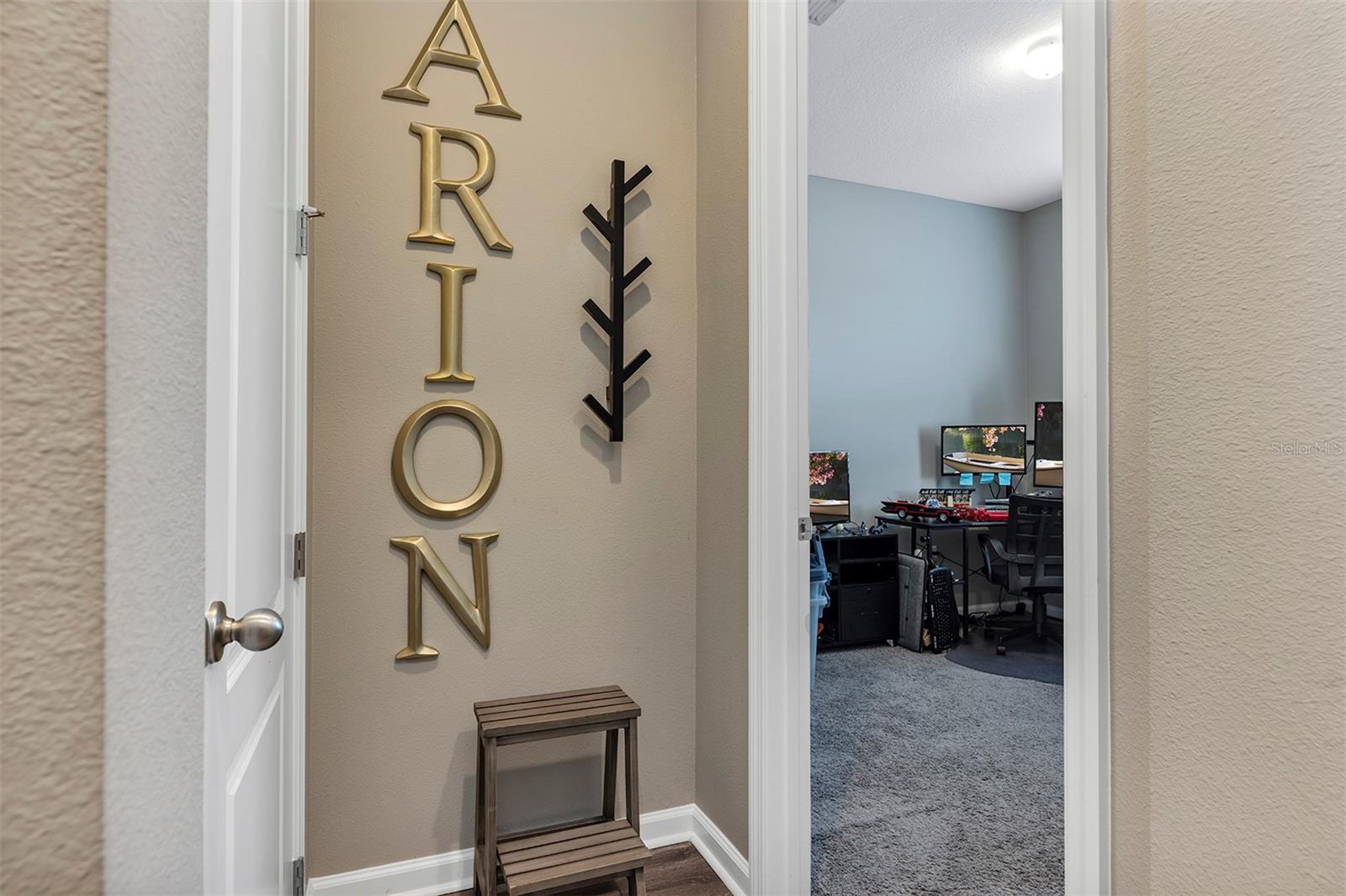 Image 6 of 36 For 2012 Sloans Outlook Drive