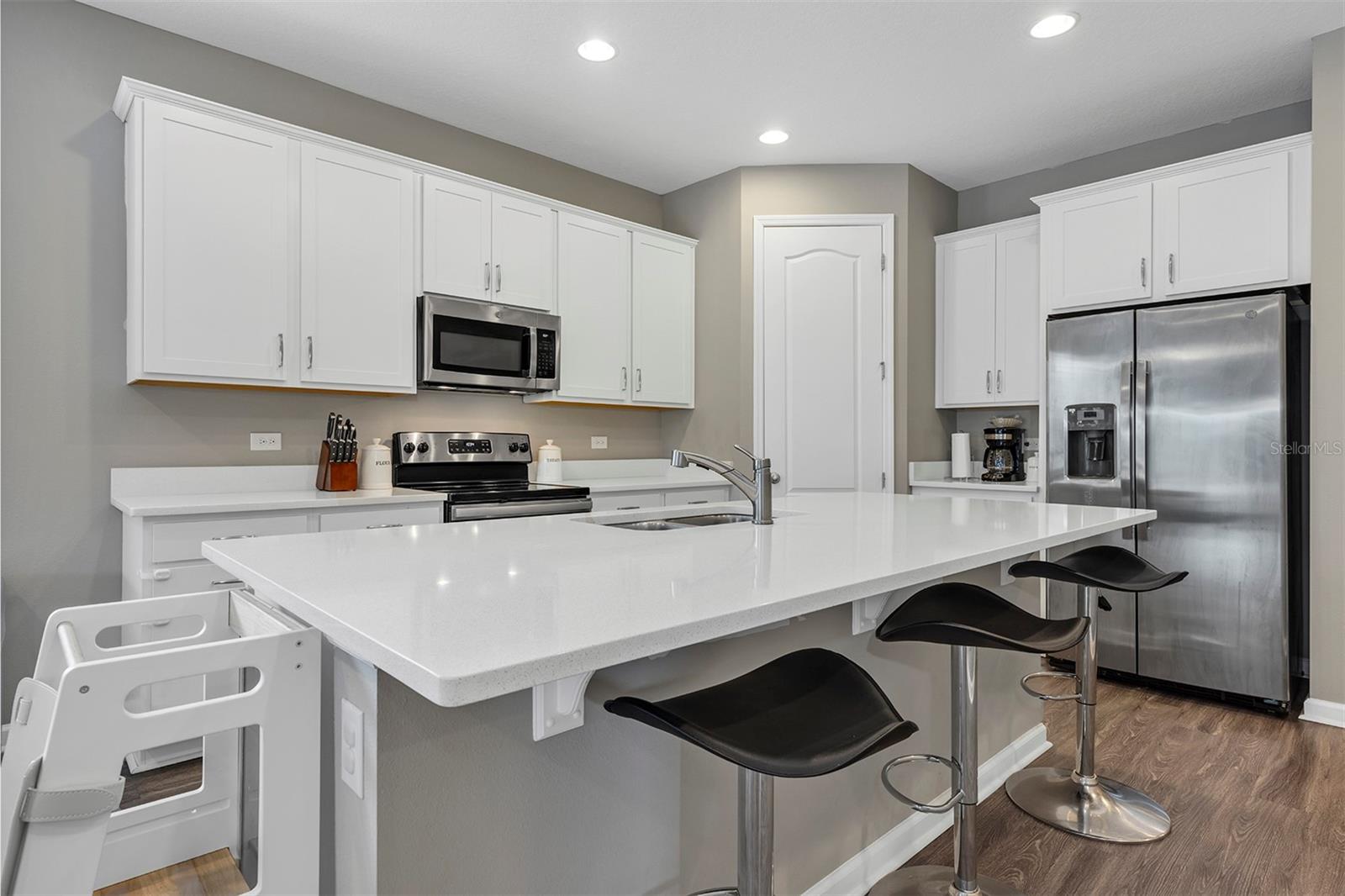 Image 7 of 36 For 2012 Sloans Outlook Drive