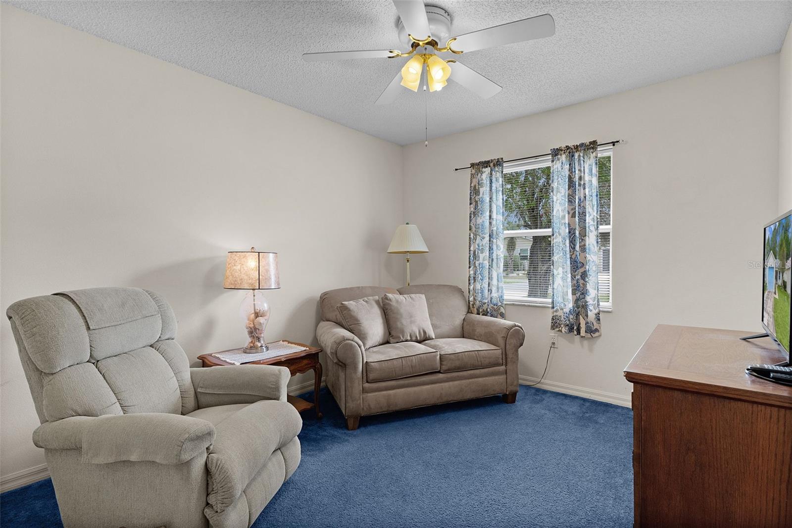 Image 25 of 47 For 413 Westwood Drive