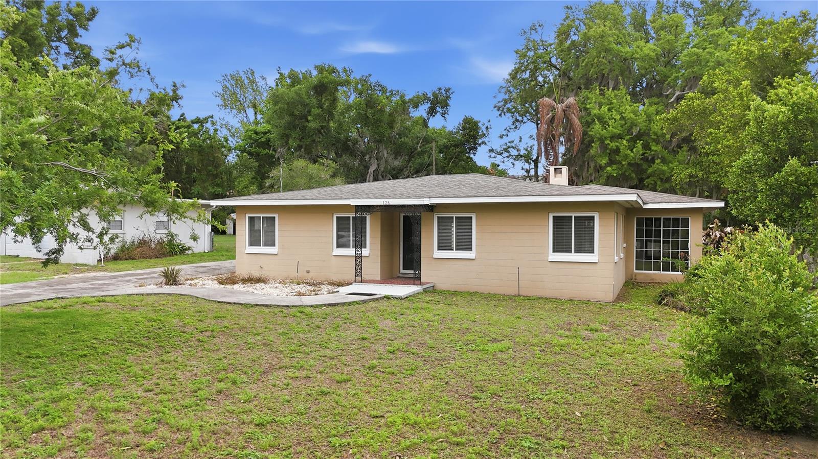 Details for 126 Magnolia Avenue, HOWEY IN THE HILLS, FL 34737