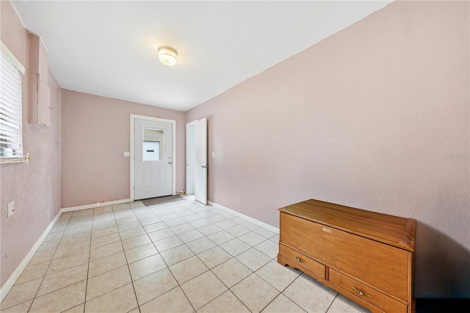 Image 23 of 47 For 126 Magnolia Avenue