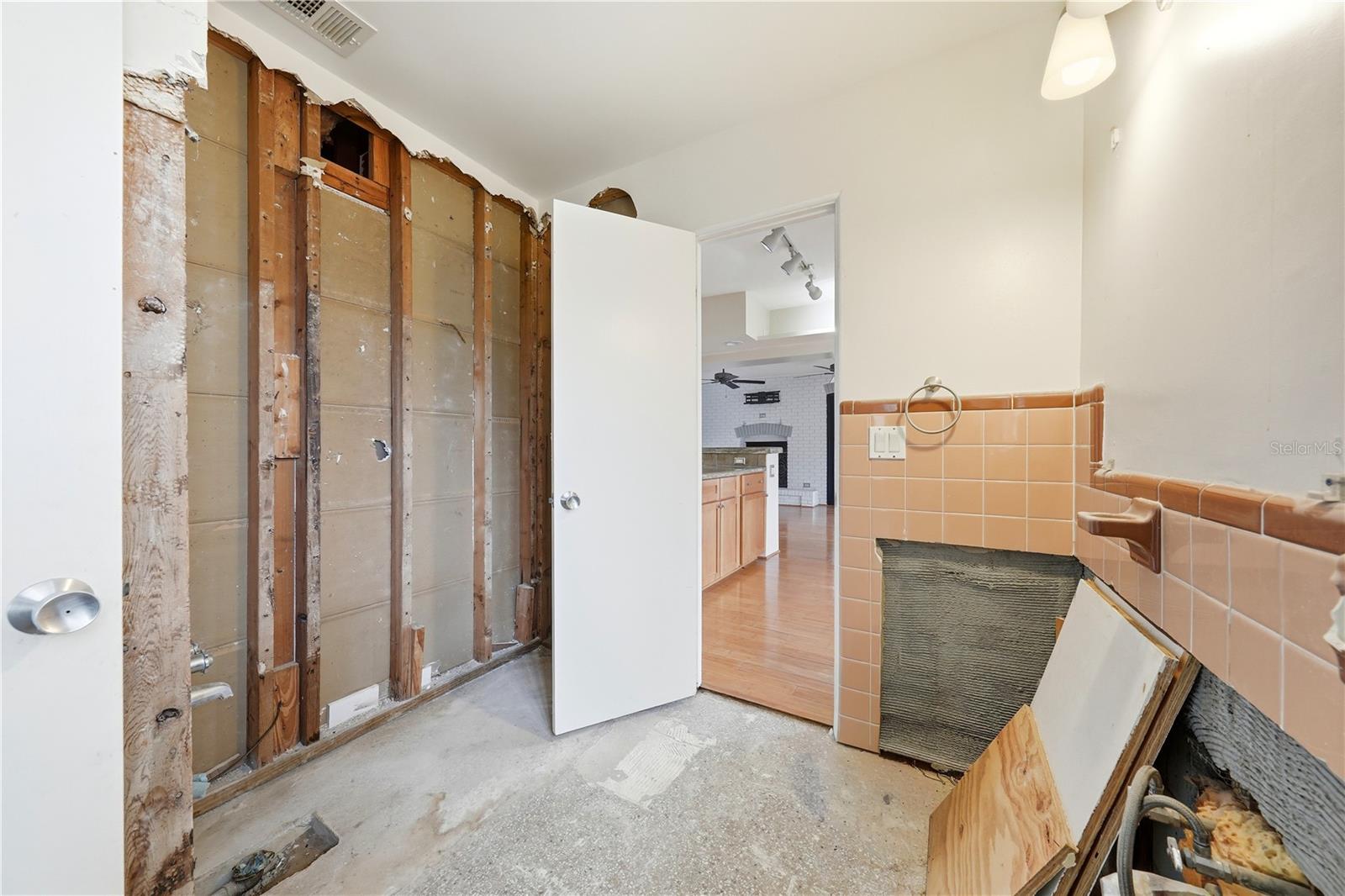 Image 26 of 47 For 126 Magnolia Avenue