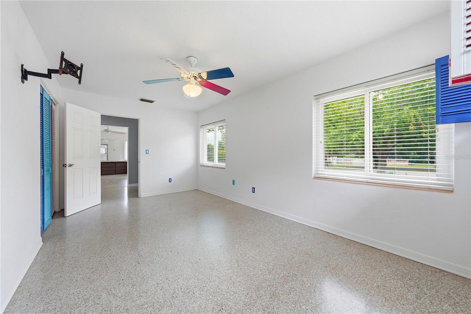 Image 29 of 47 For 126 Magnolia Avenue