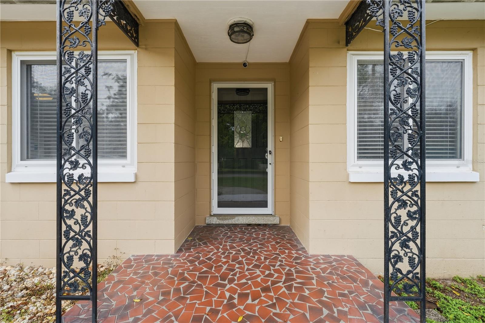 Image 6 of 47 For 126 Magnolia Avenue