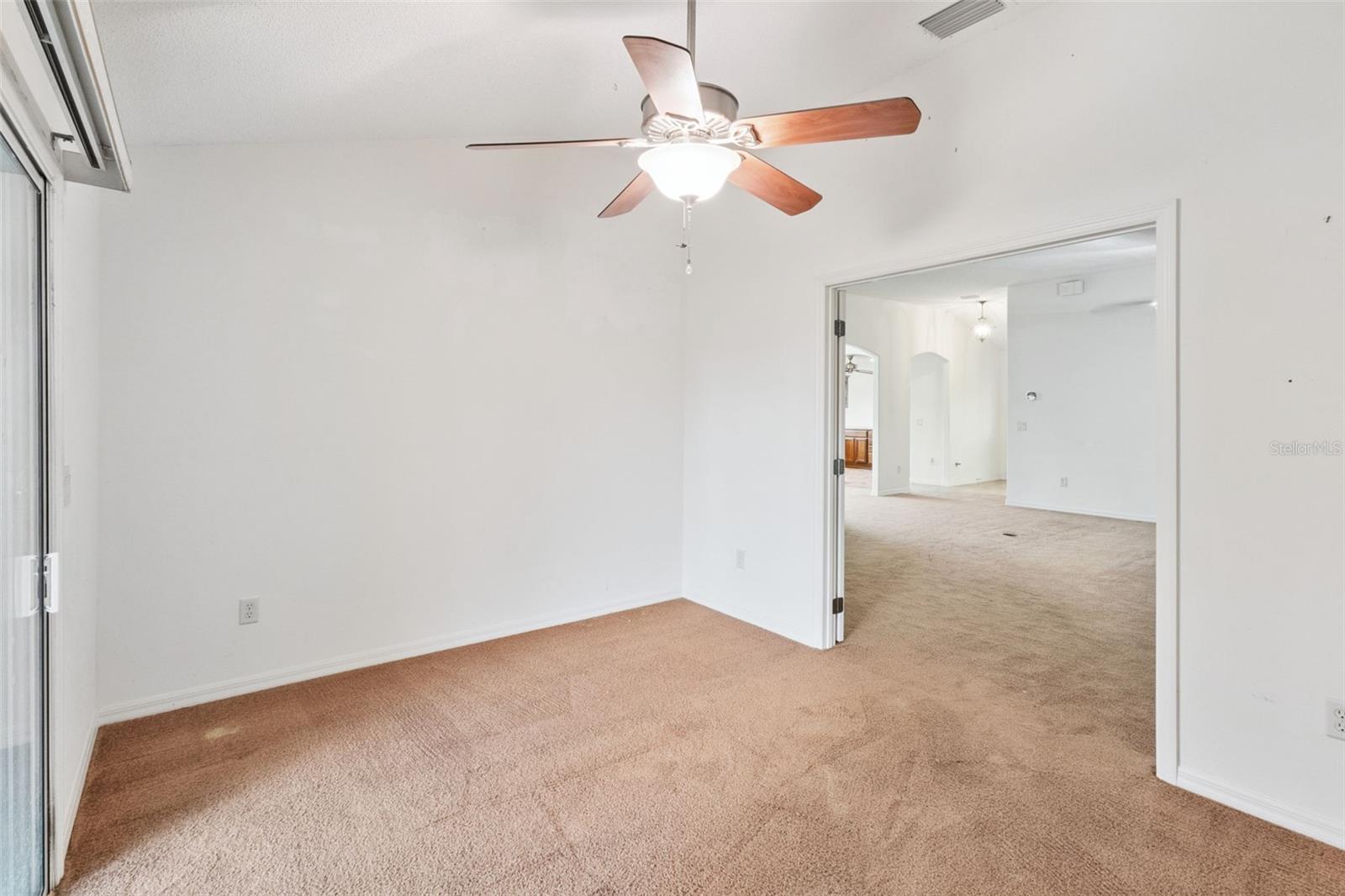 Image 12 of 42 For 2039 Tynte Terrace