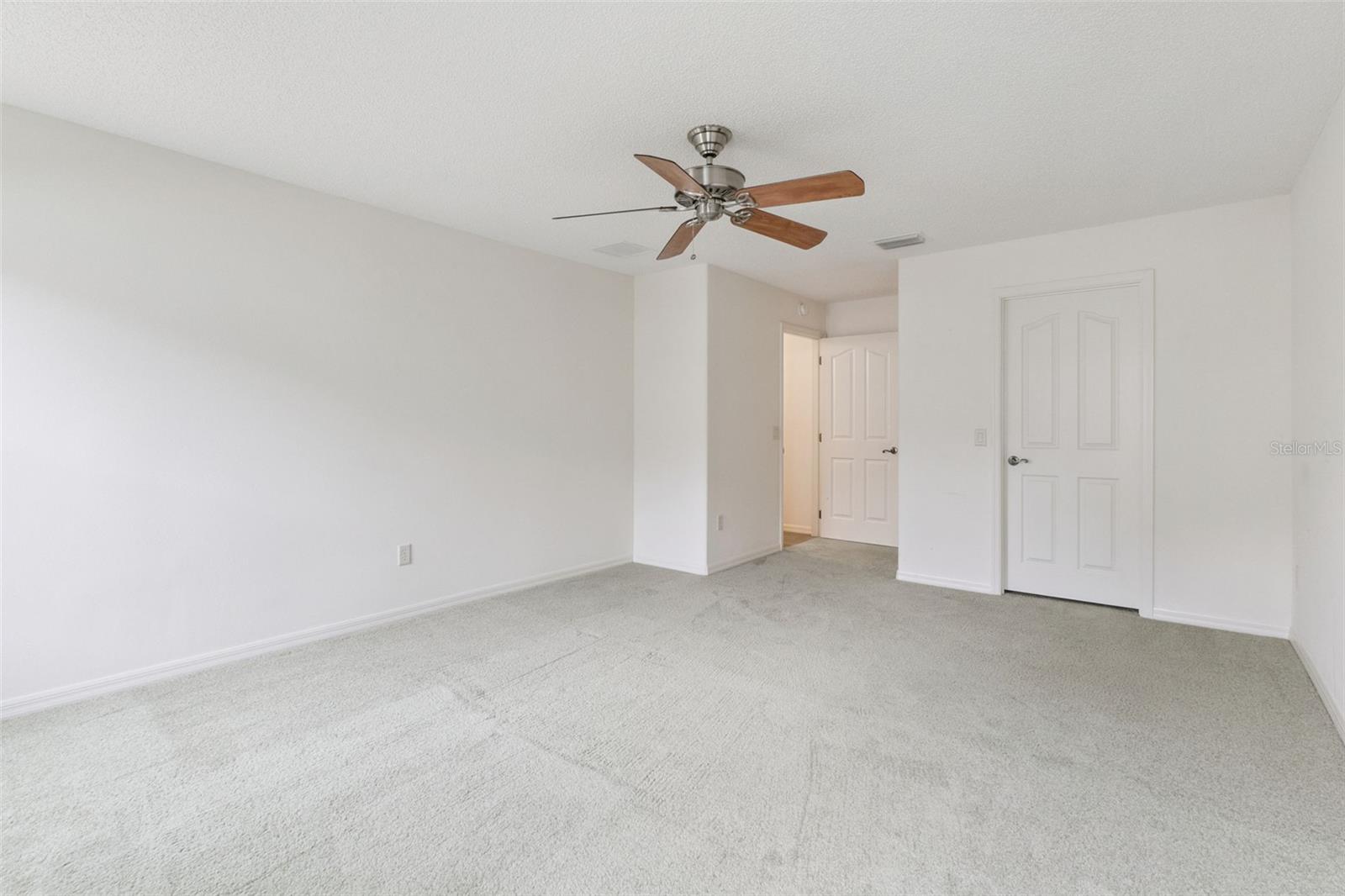 Image 15 of 42 For 2039 Tynte Terrace