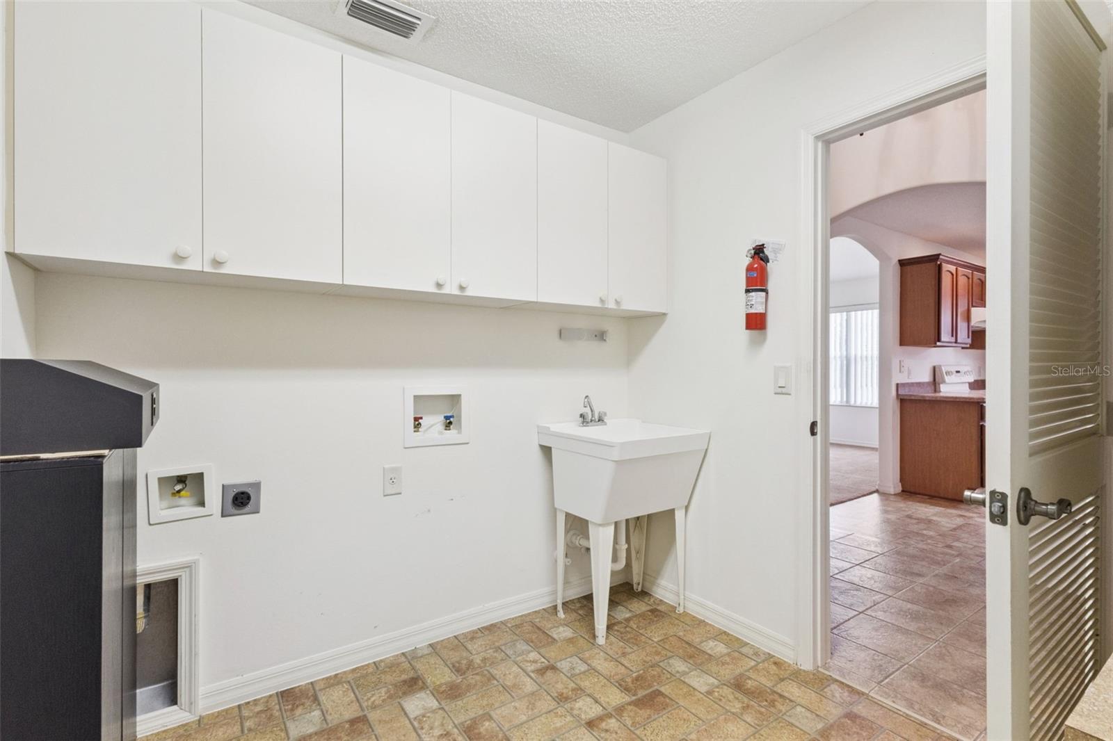 Image 23 of 42 For 2039 Tynte Terrace