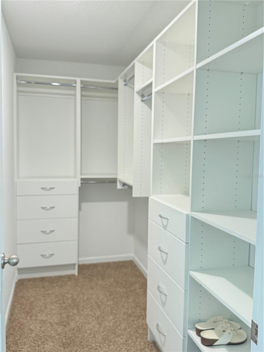 Image 13 of 23 For 203 Chesterwood Road