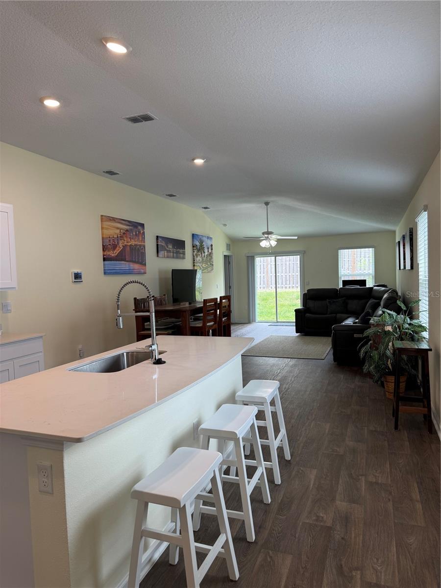 Image 4 of 23 For 203 Chesterwood Road