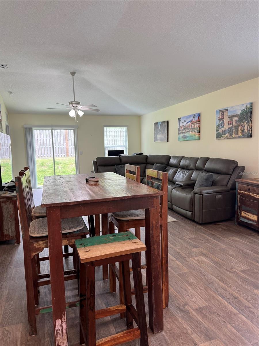 Image 5 of 23 For 203 Chesterwood Road