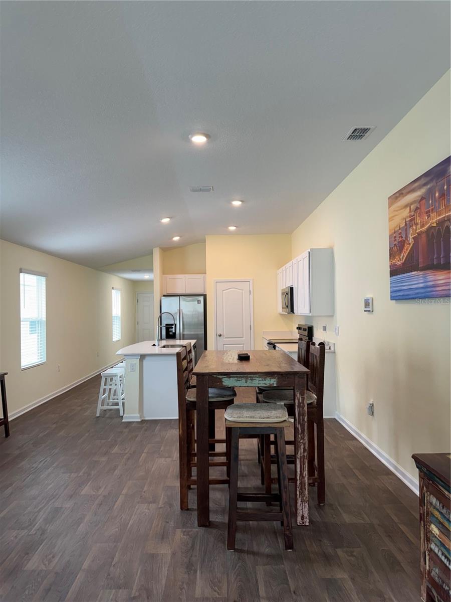 Image 7 of 23 For 203 Chesterwood Road