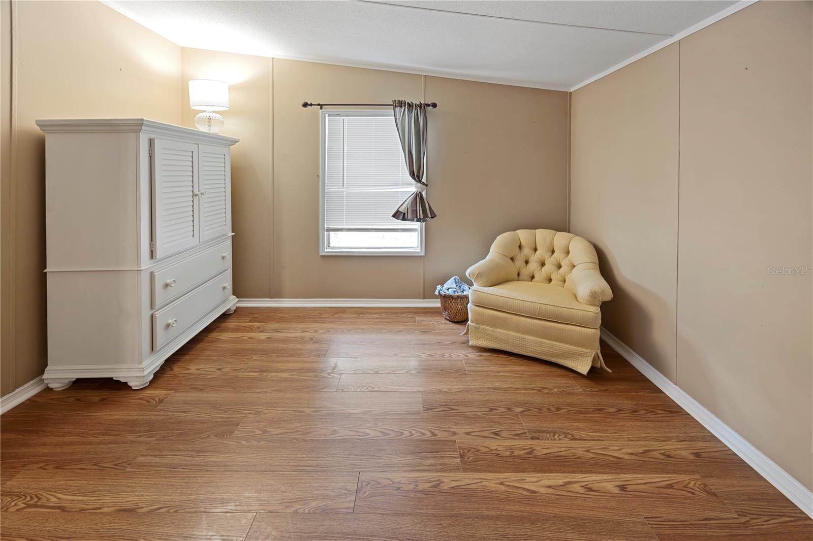 Image 17 of 34 For 36833 Shadow Hill Drive