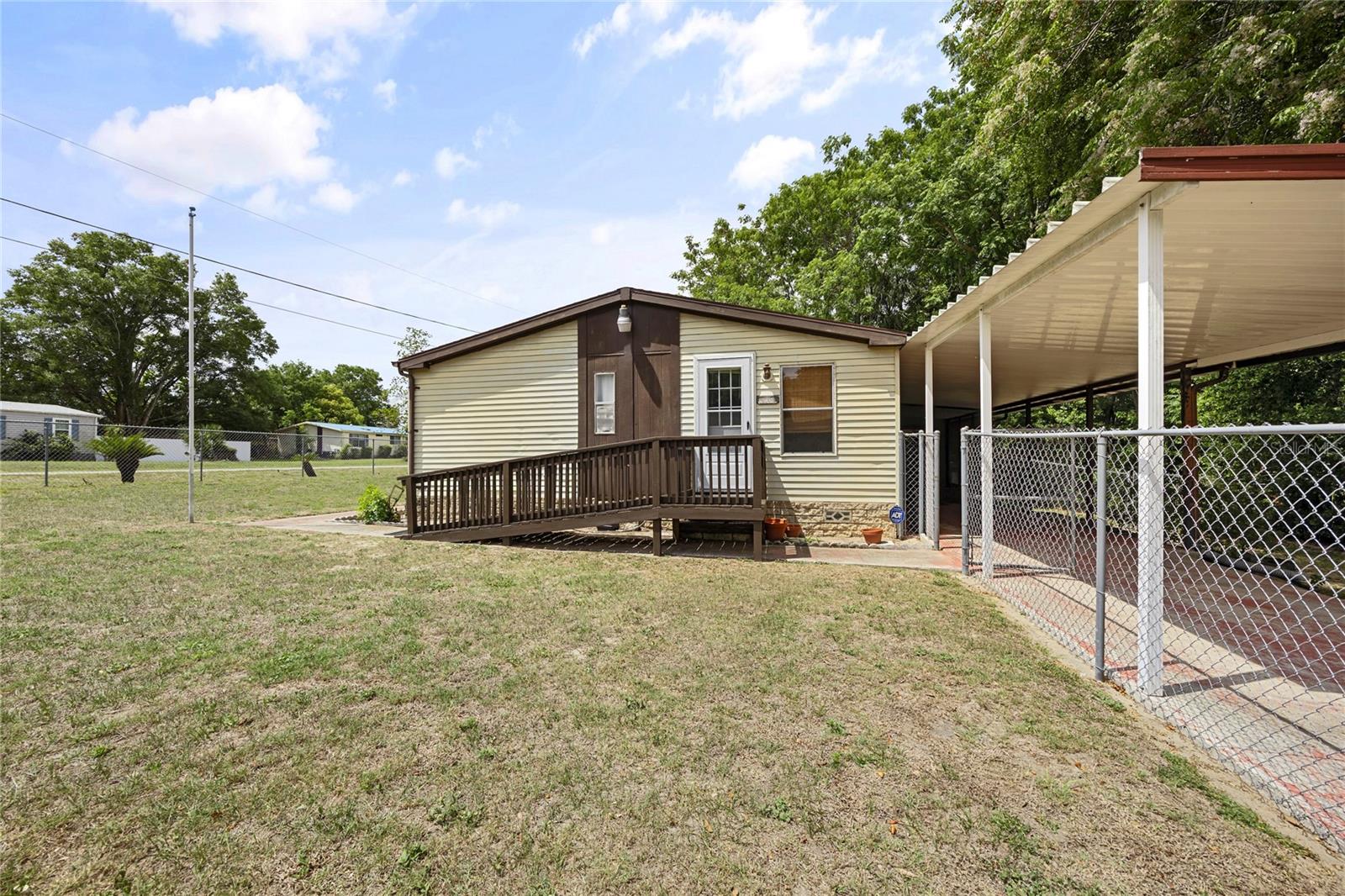 Image 4 of 34 For 36833 Shadow Hill Drive