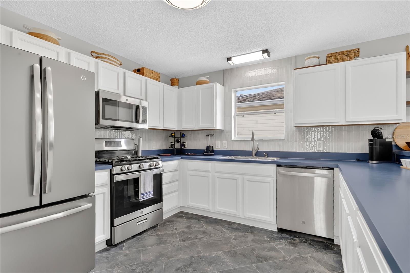 Image 10 of 34 For 9108 177th Belmont Place