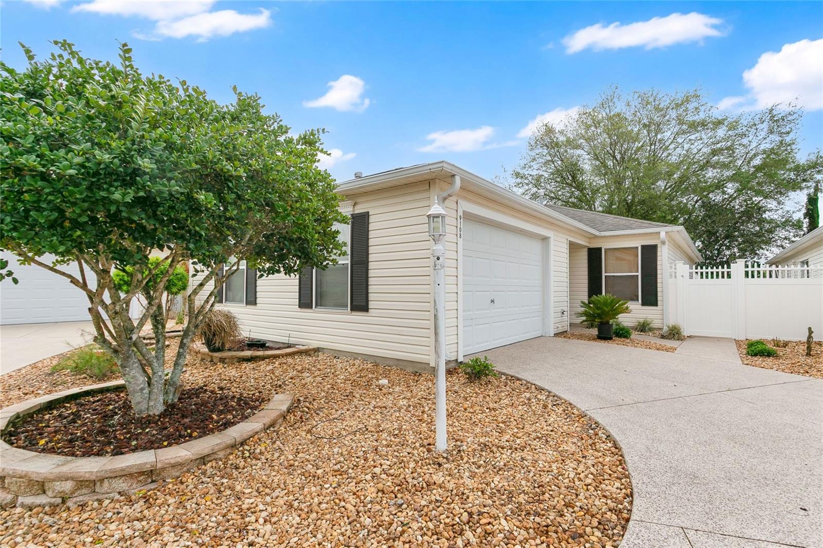 Image 2 of 34 For 9108 177th Belmont Place