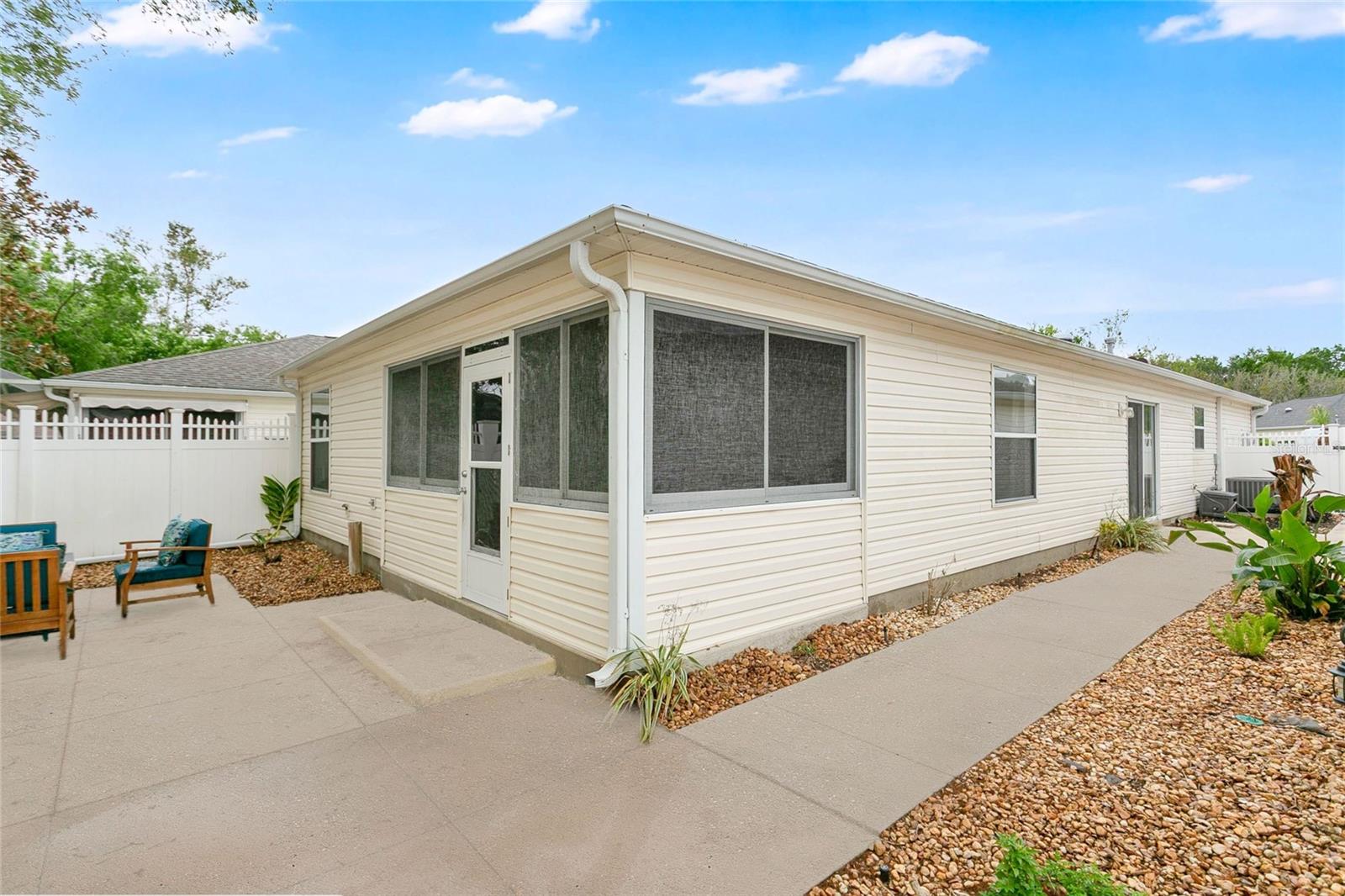 Image 28 of 34 For 9108 177th Belmont Place