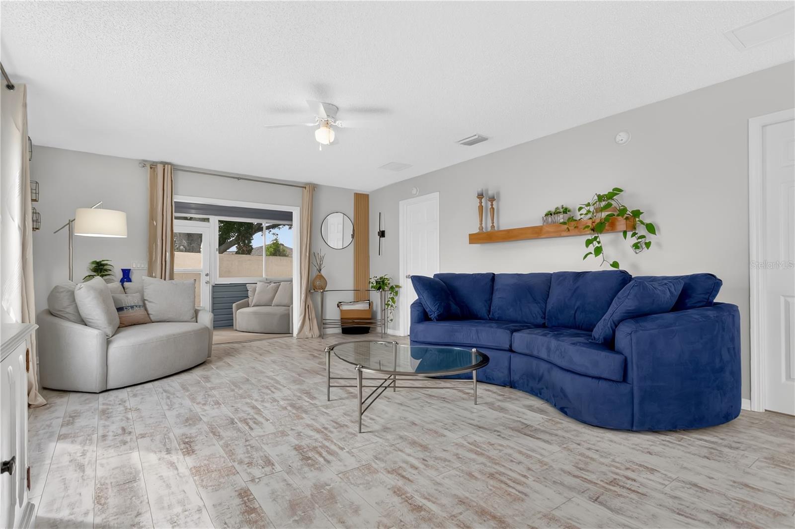 Image 4 of 34 For 9108 177th Belmont Place