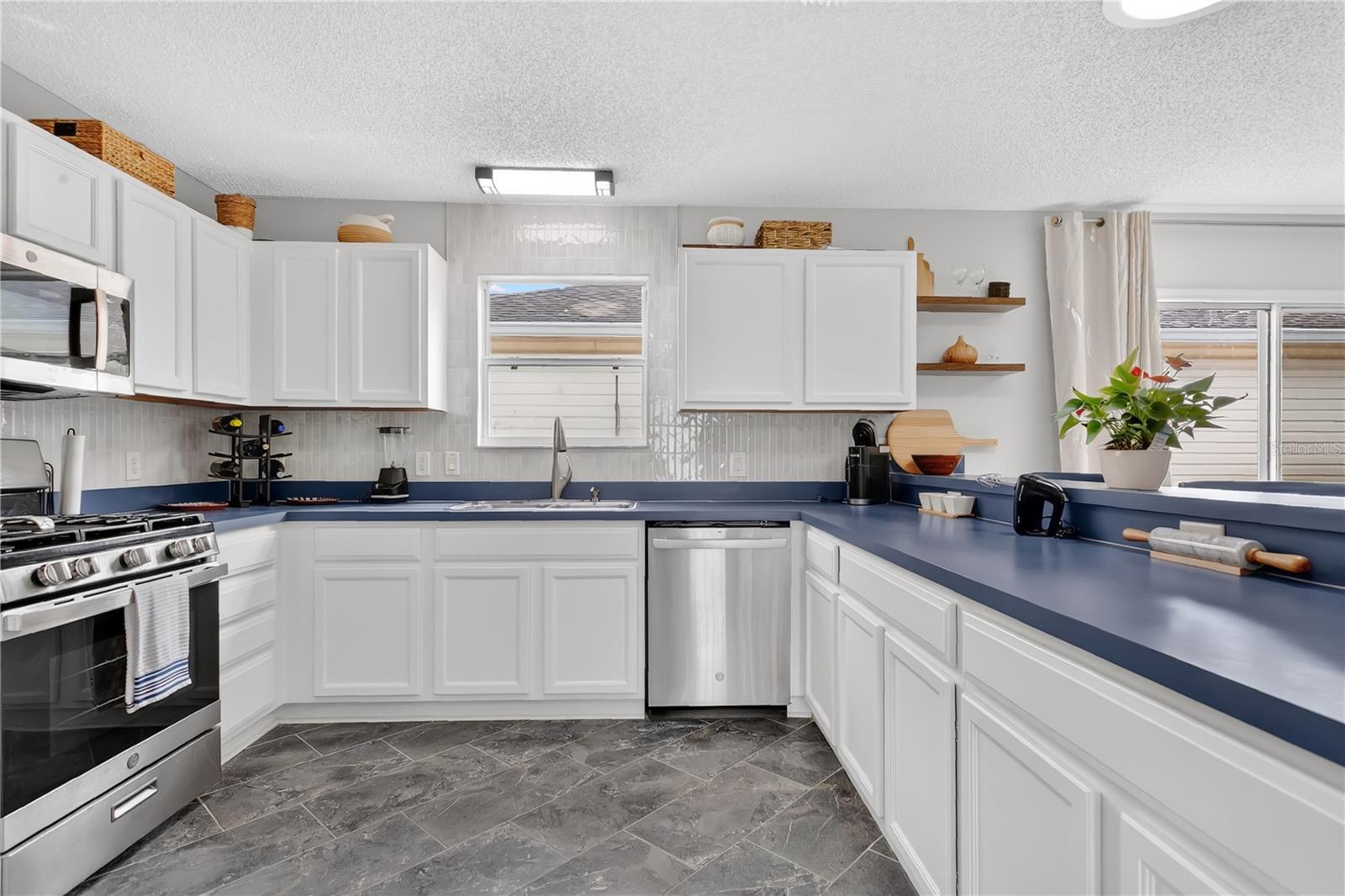 Image 9 of 34 For 9108 177th Belmont Place