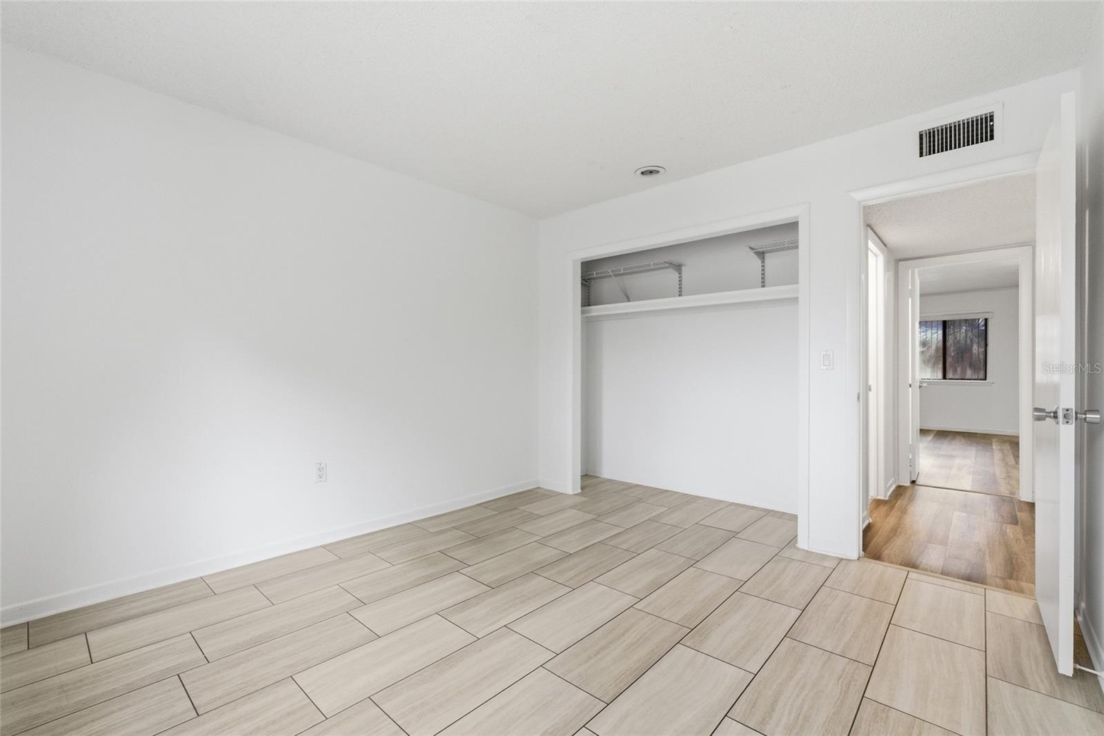 Image 16 of 33 For 6060 Peregrine Avenue 17e