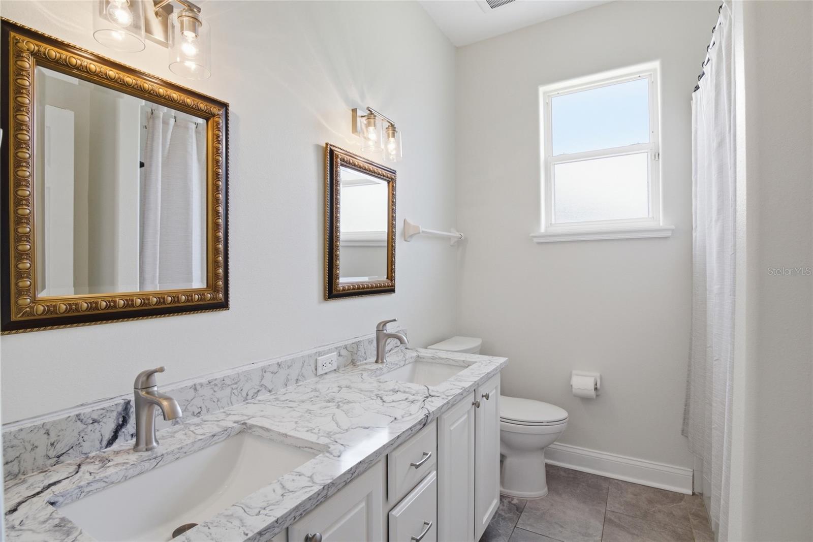 Image 20 of 49 For 12841 Valley Ridge Road