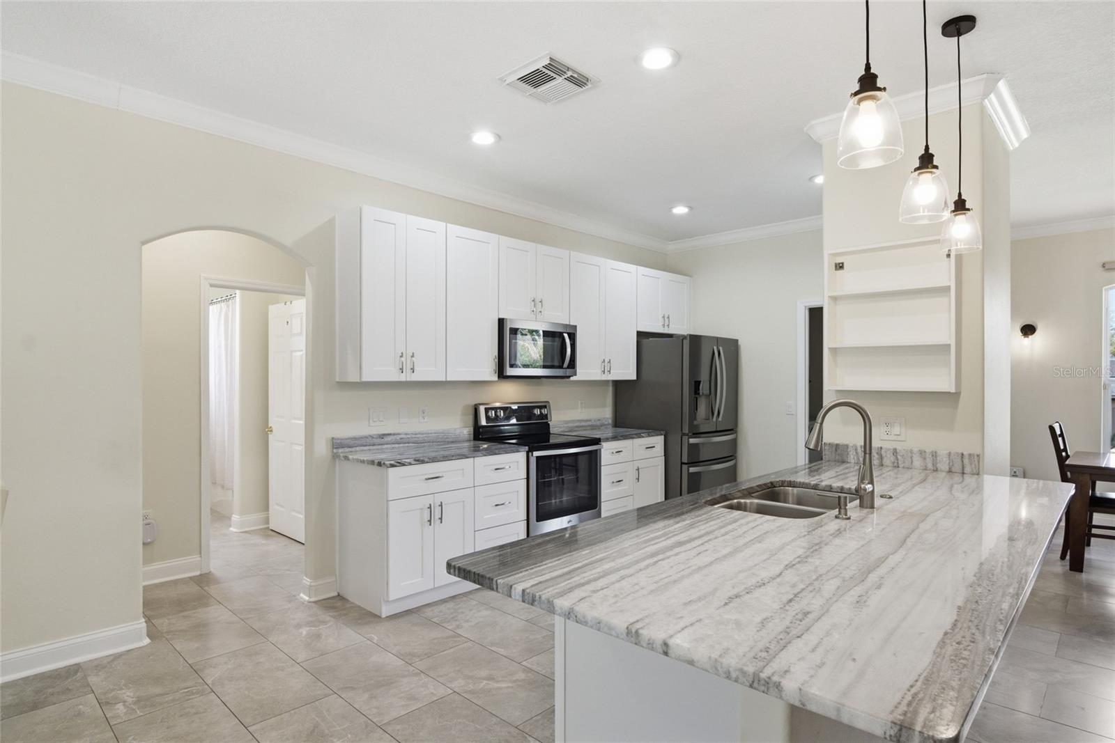 Image 7 of 49 For 12841 Valley Ridge Road