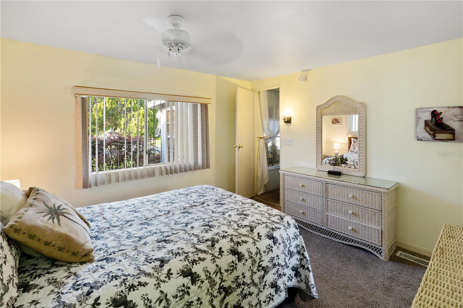 Image 17 of 34 For 1306 Debra Drive