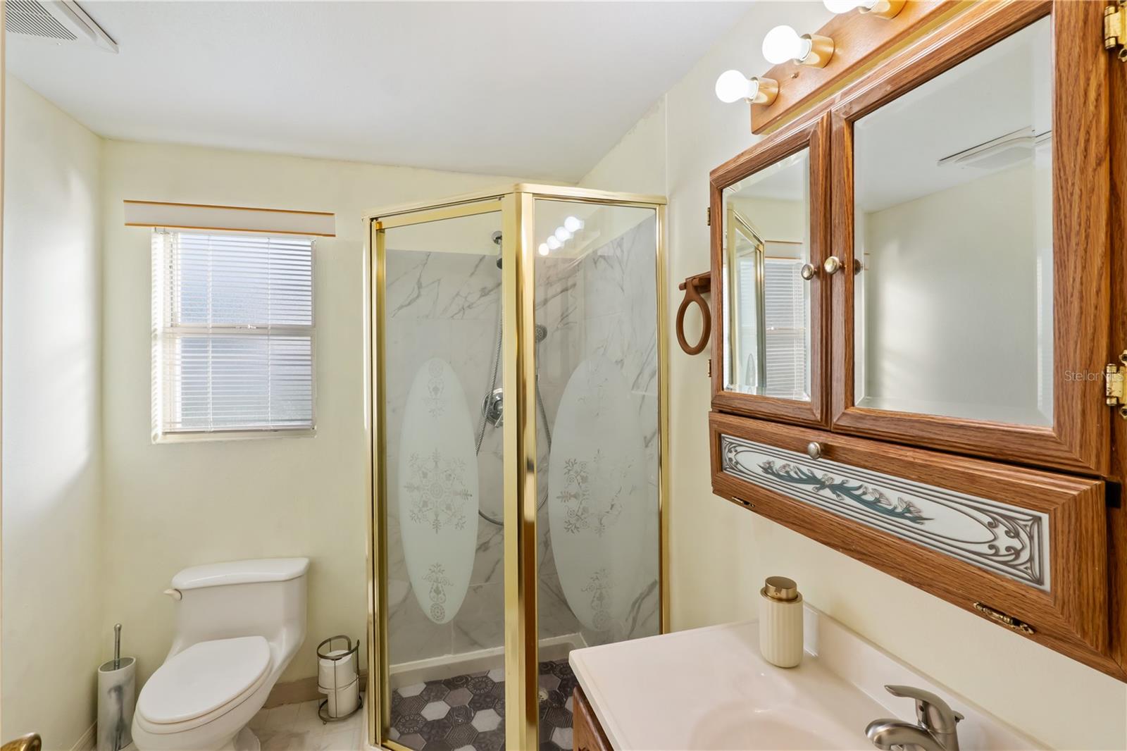 Image 20 of 34 For 1306 Debra Drive