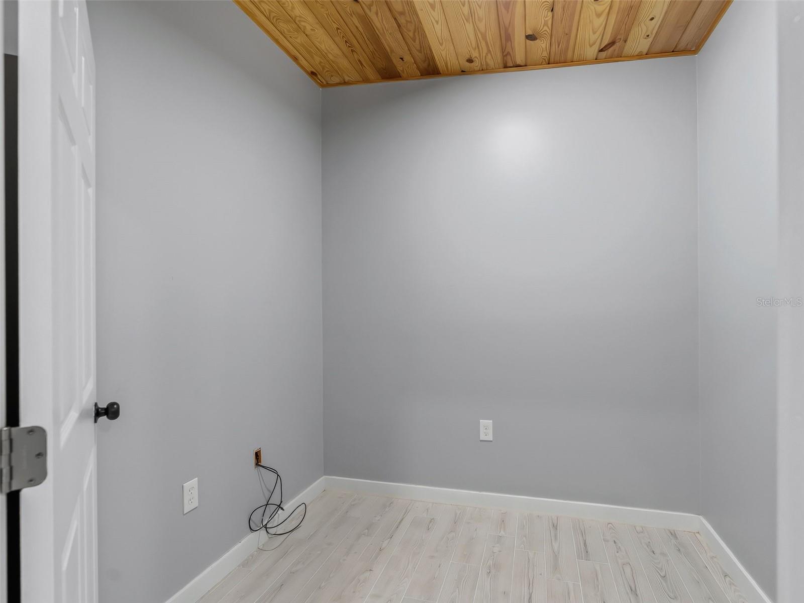 Image 12 of 88 For 1285 102nd Boulevard