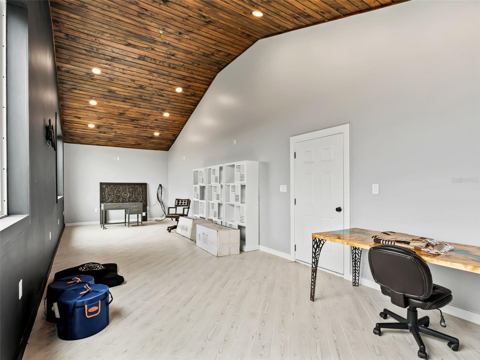 Image 30 of 88 For 1285 102nd Boulevard