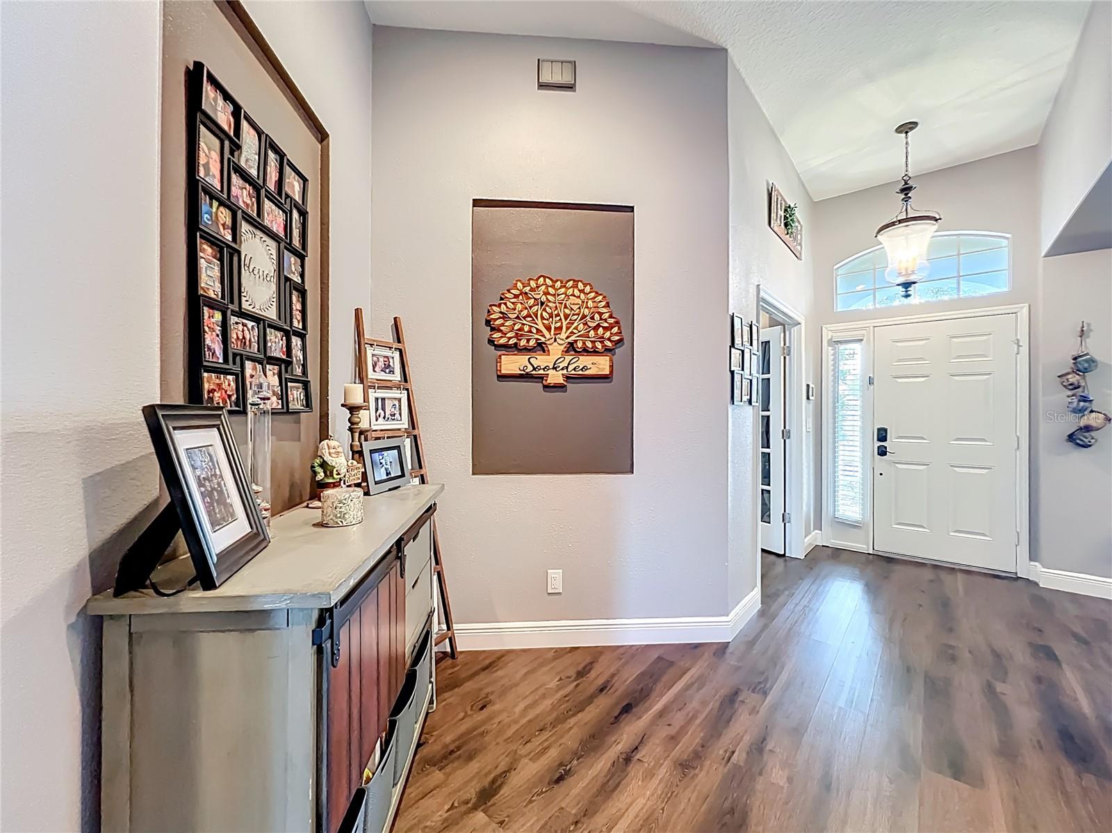 Image 14 of 71 For 135 Blackstone Creek Rd