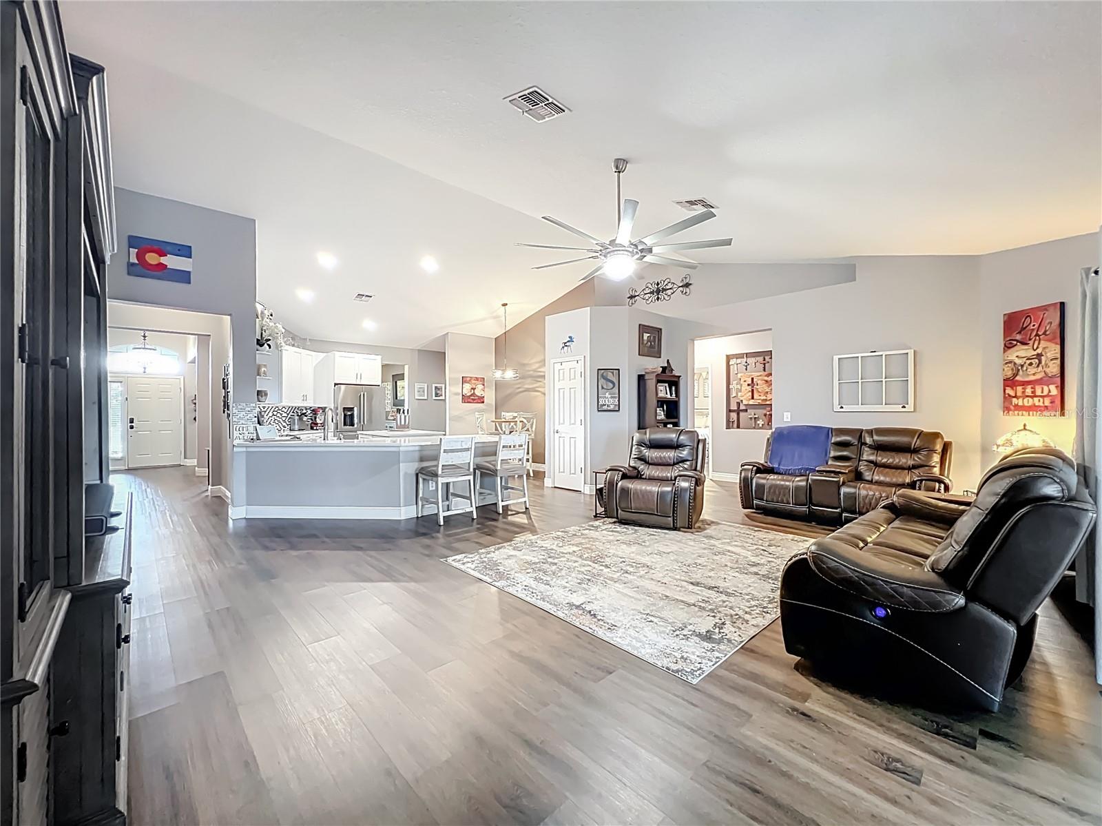 Image 18 of 71 For 135 Blackstone Creek Rd