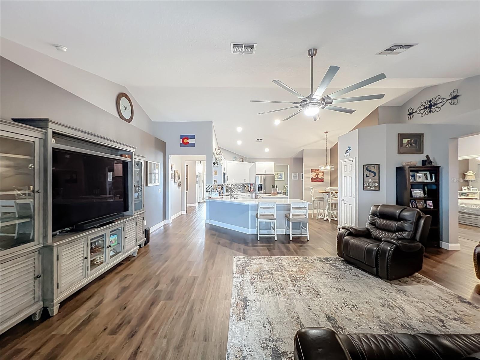 Image 20 of 71 For 135 Blackstone Creek Rd