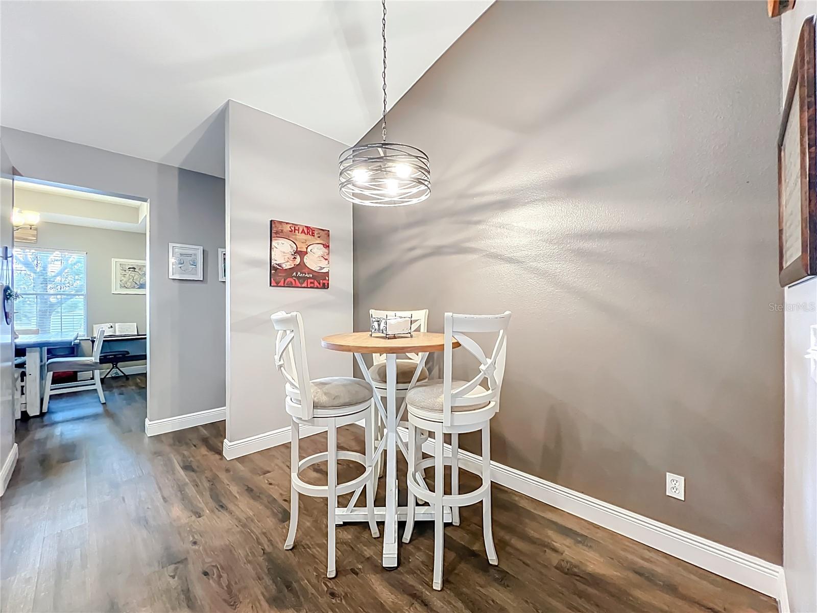 Image 27 of 71 For 135 Blackstone Creek Rd