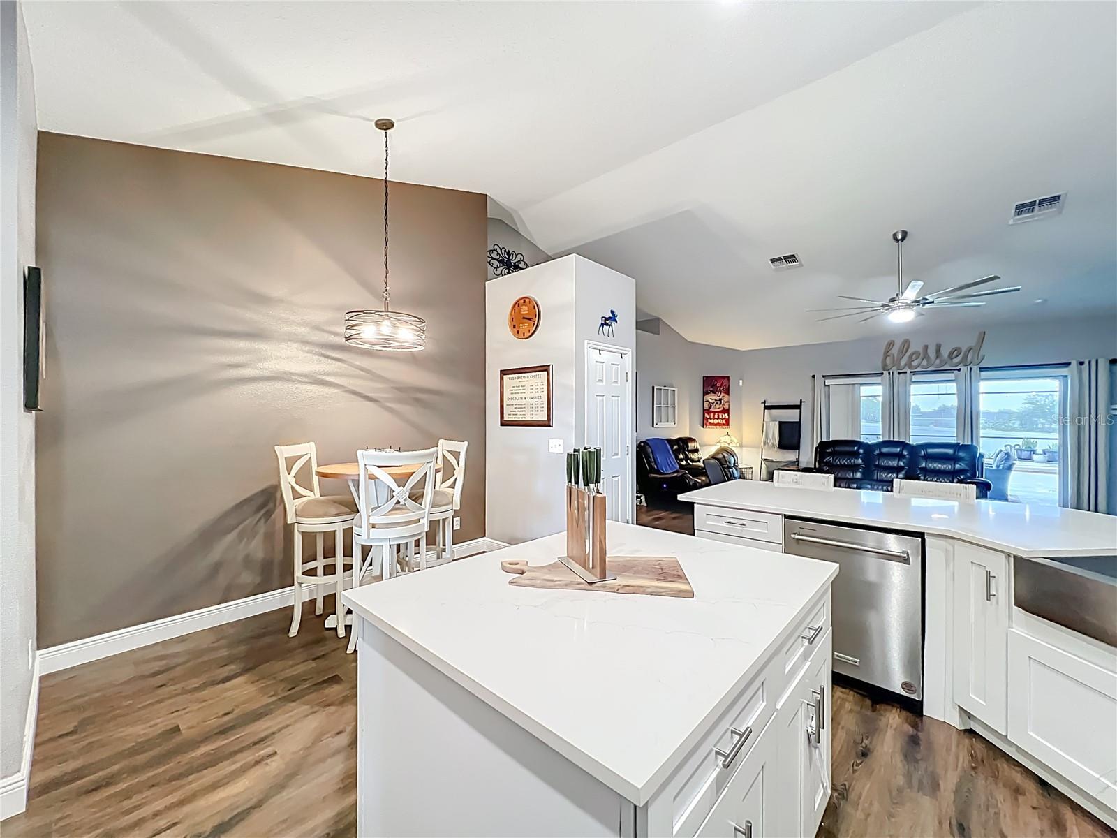 Image 30 of 71 For 135 Blackstone Creek Rd