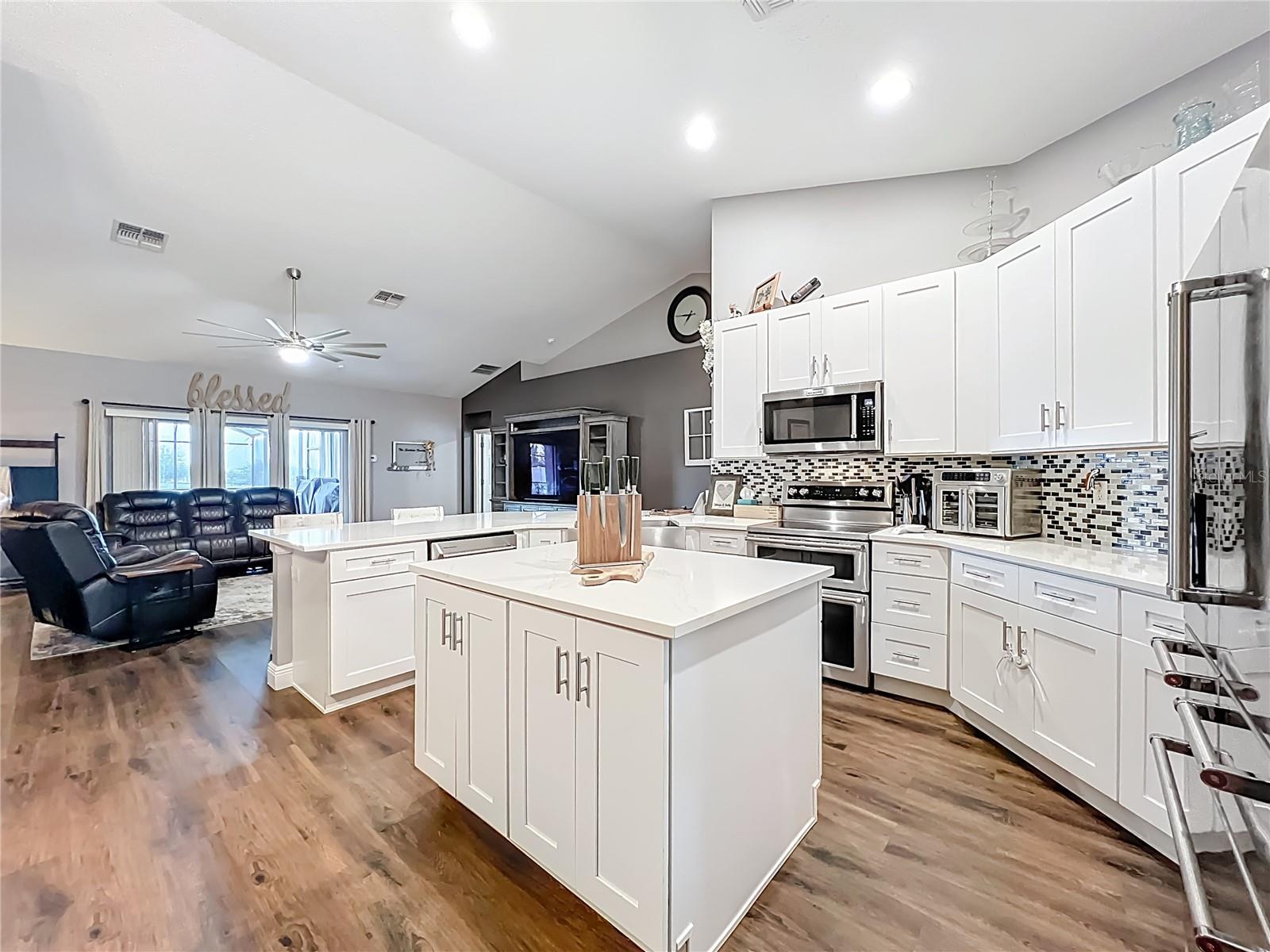 Image 33 of 71 For 135 Blackstone Creek Rd