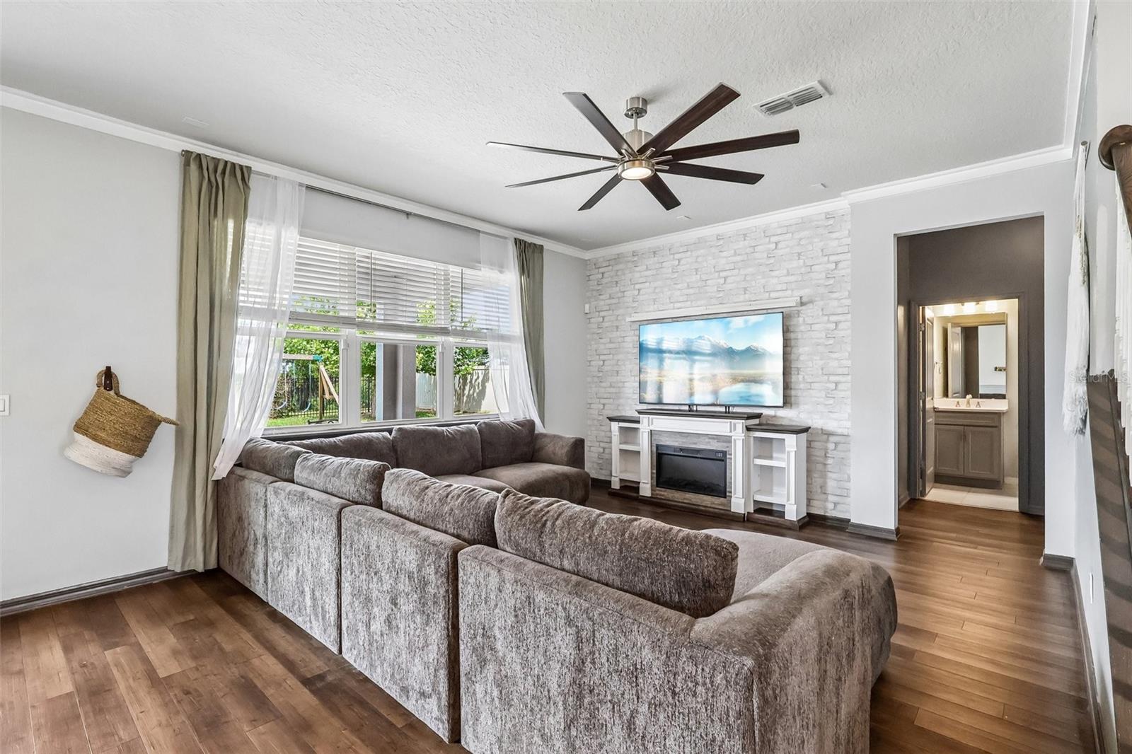 Image 16 of 48 For 2575 Auburn Ridge Drive