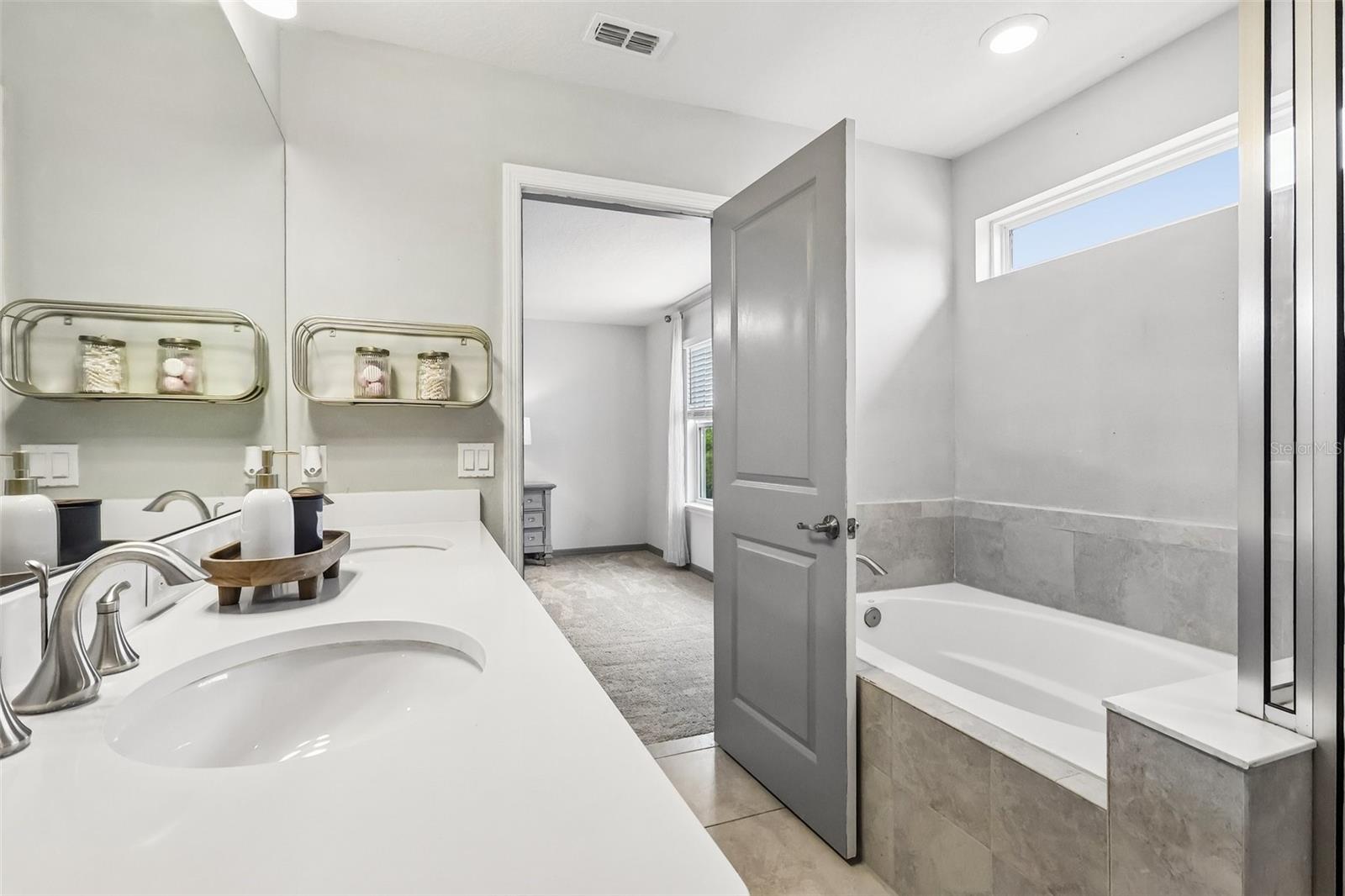 Image 32 of 48 For 2575 Auburn Ridge Drive