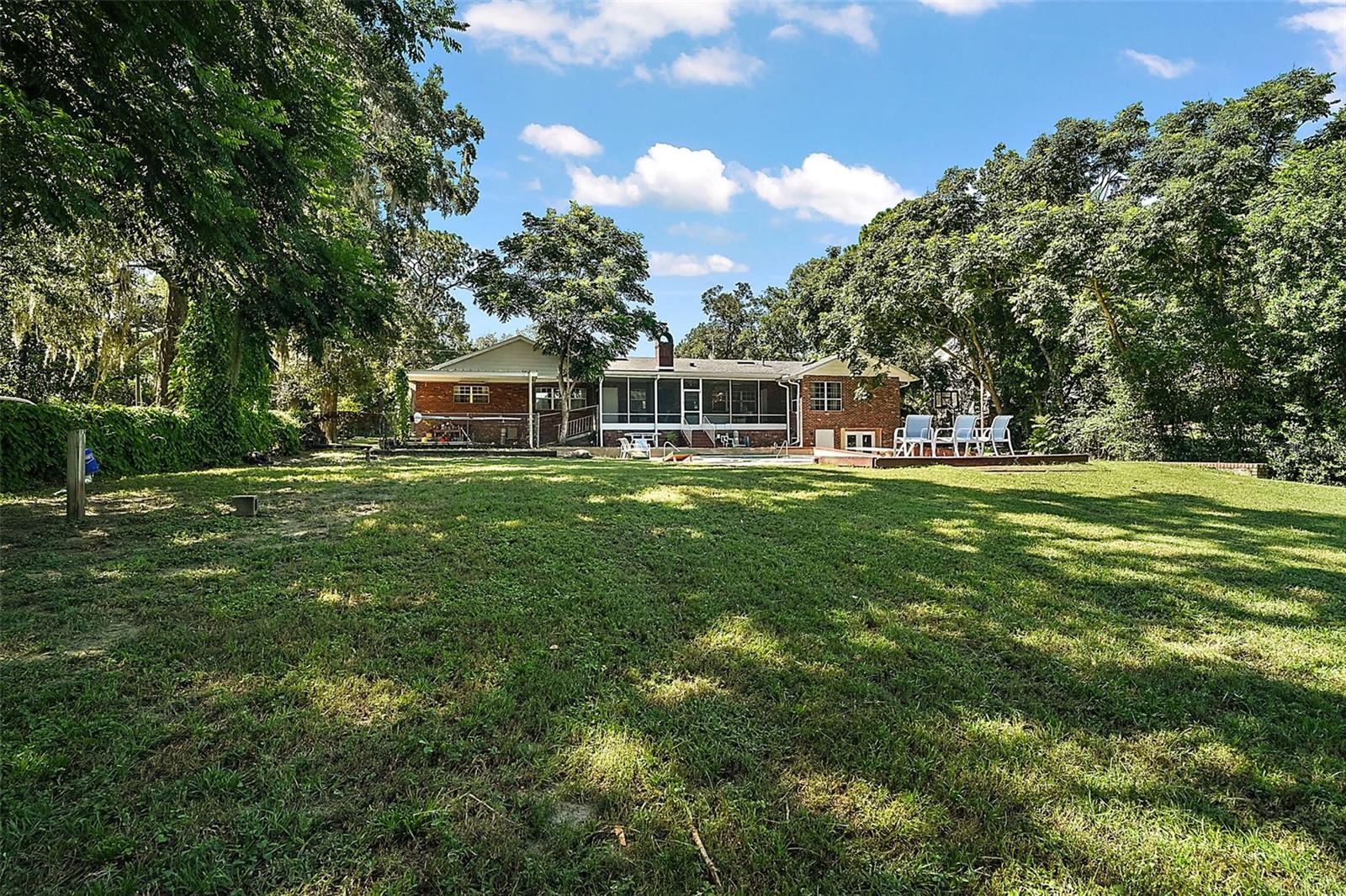 Image 34 of 37 For 705 Summit Court