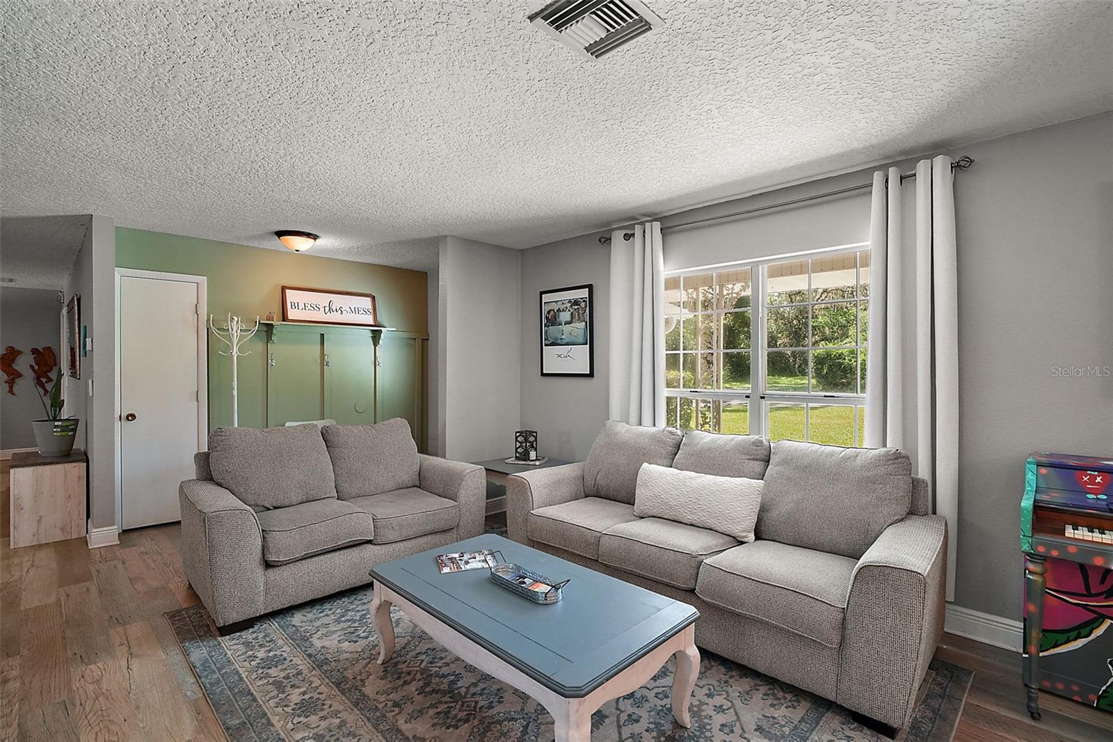 Image 8 of 37 For 705 Summit Court