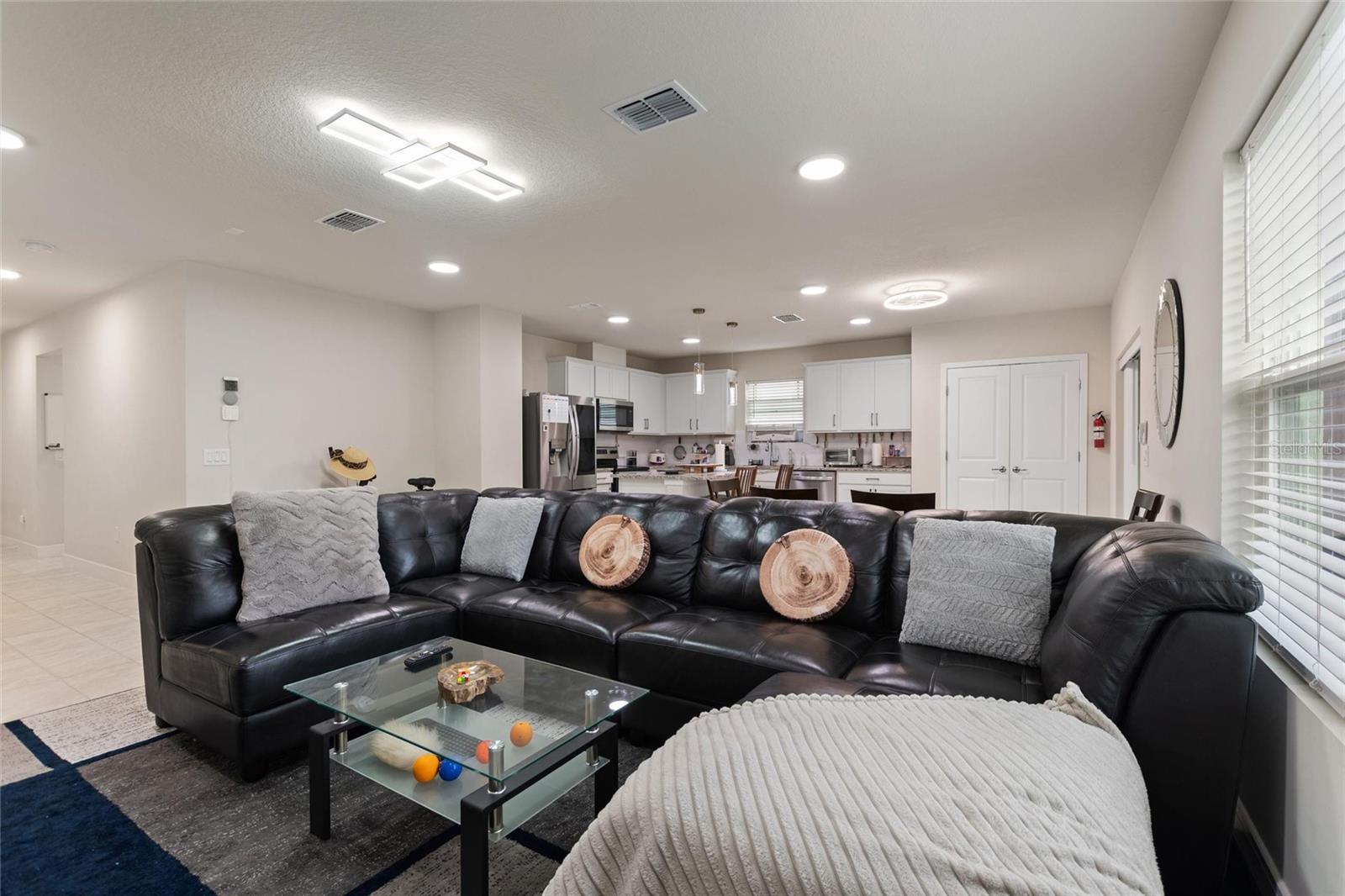 Image 5 of 50 For 17197 Cagan Crossings Boulevard