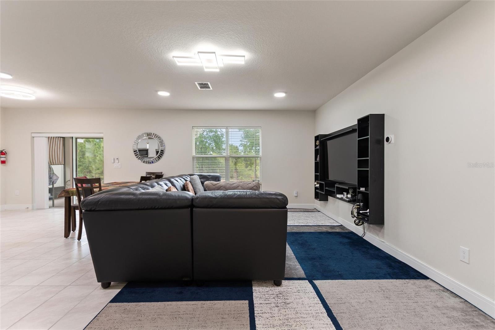 Image 6 of 50 For 17197 Cagan Crossings Boulevard