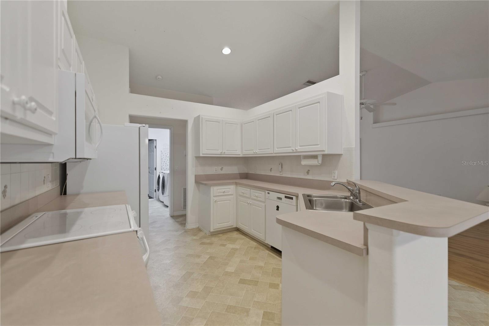 Image 14 of 31 For 5101 Covewood Terrace