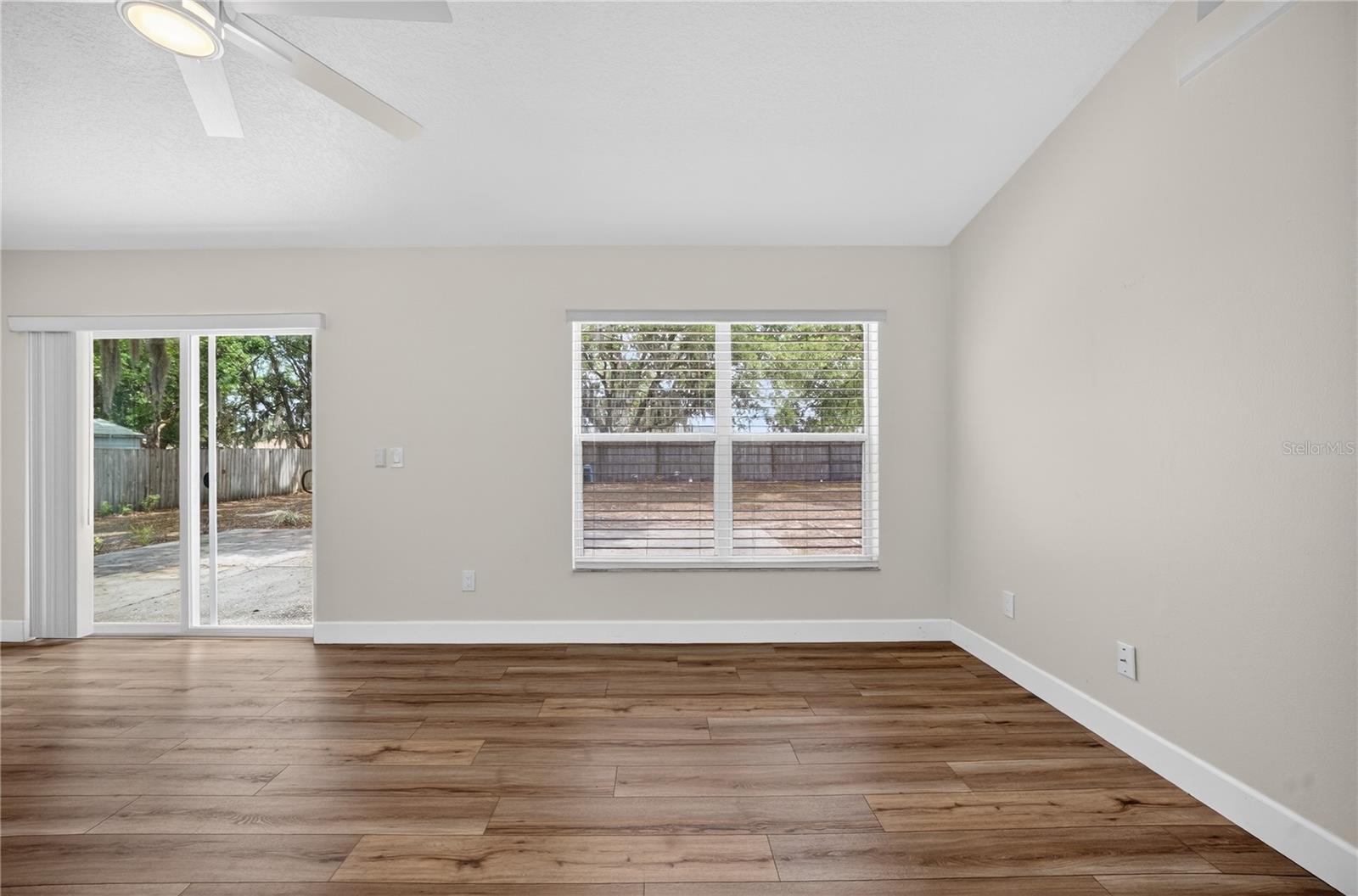 Image 24 of 55 For 10748 Siena Dr